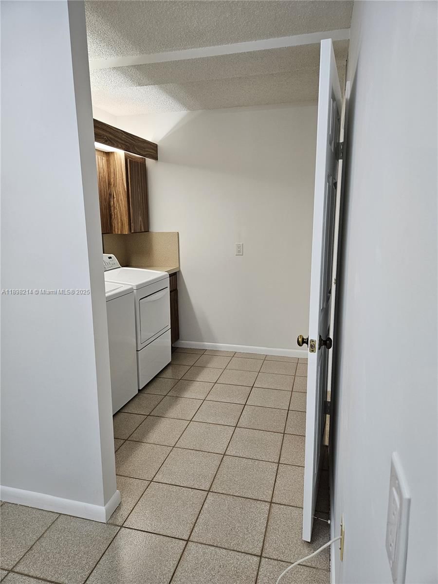 Real estate property located at 6085 Balboa Cir #403, Palm Beach, Whitehall Condo At Camino, Boca Raton, FL