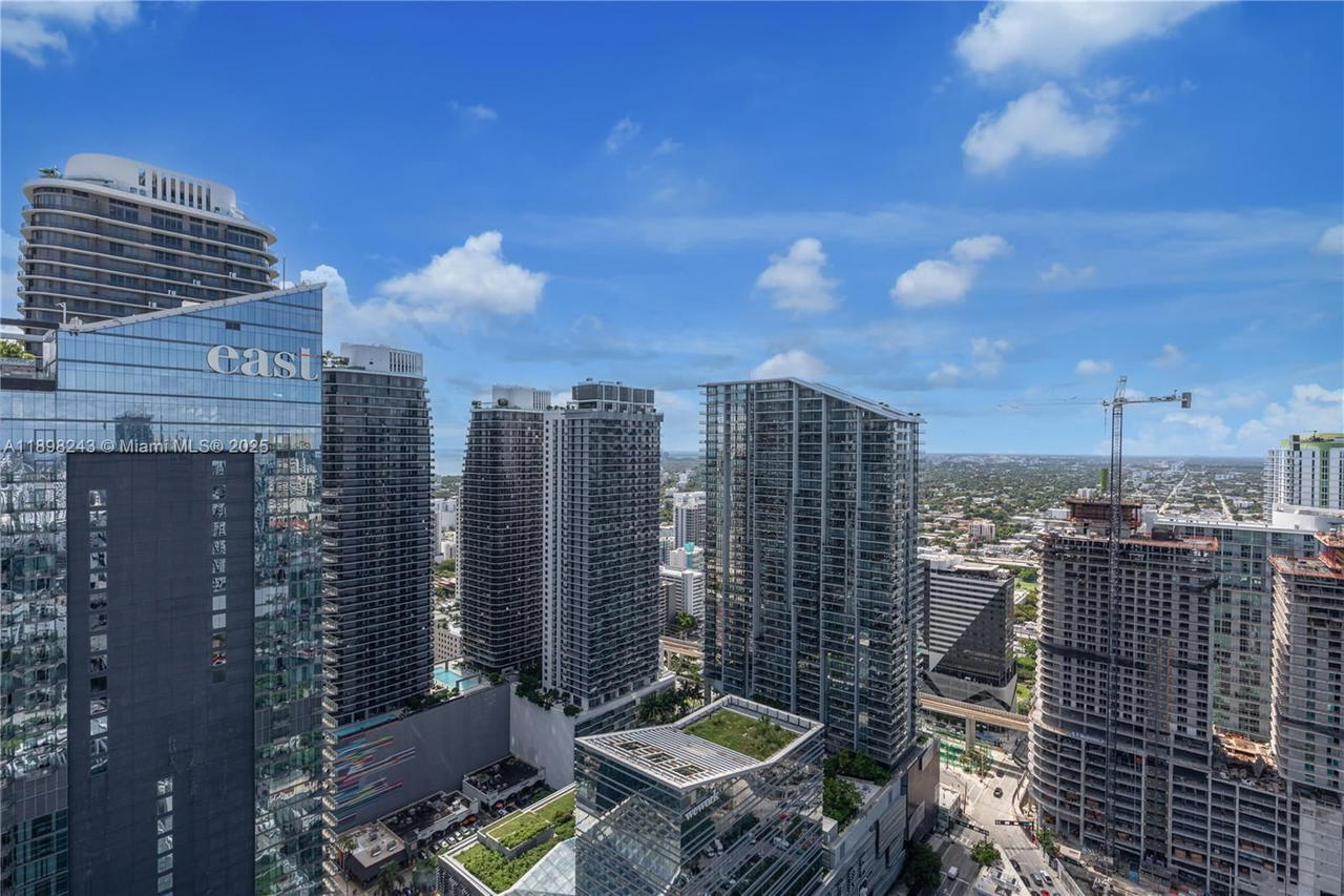 Real estate property located at 68 6th St #3906, Miami-dade, Reach Condo, Miami, FL