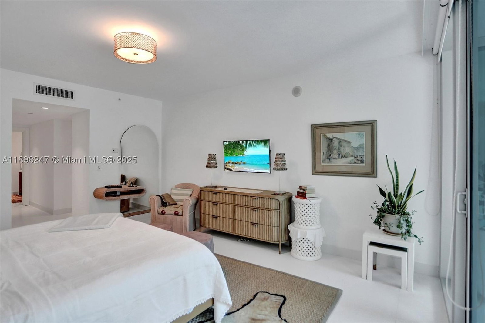 Real estate property located at 2627 Bayshore Dr #506, Miami-dade, Grovenor House Condo, Coconut Grove, FL