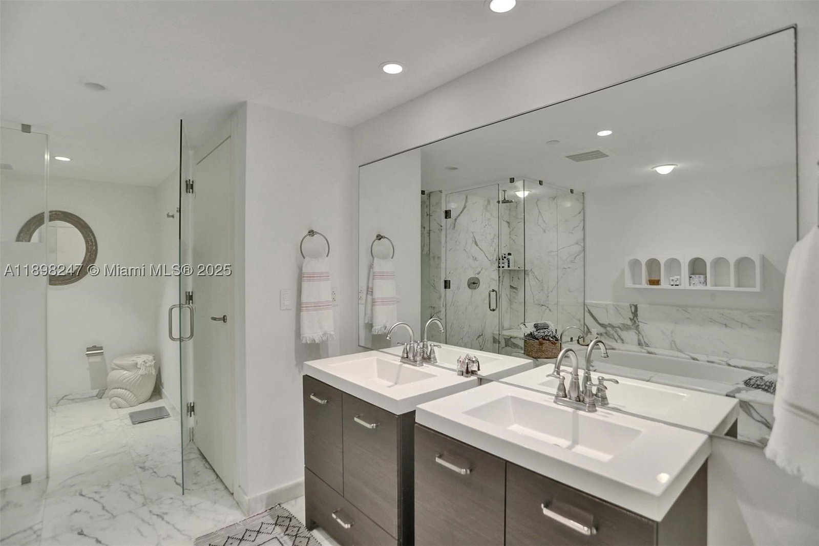 Real estate property located at 2627 Bayshore Dr #506, Miami-dade, Grovenor House Condo, Coconut Grove, FL
