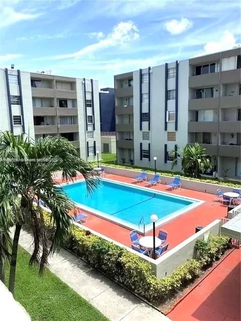 Real estate property located at 10090 80th Ct #1155, Miami-dade, Samari Lake East Condo, Hialeah Gardens, FL