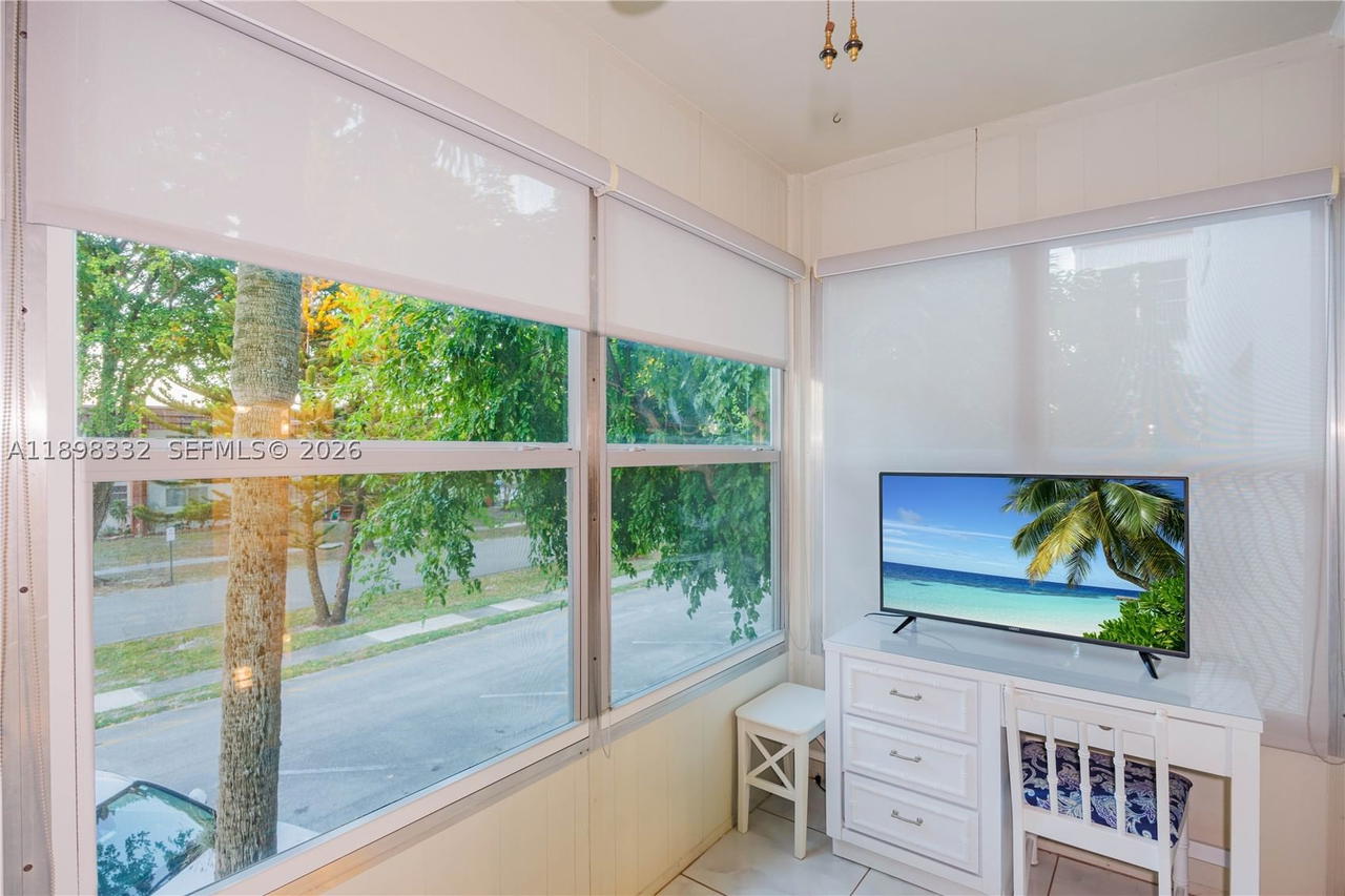 Real estate property located at 4750 22nd Ct #211, Broward, Castle Apartments 11 Cond, Lauderhill, FL
