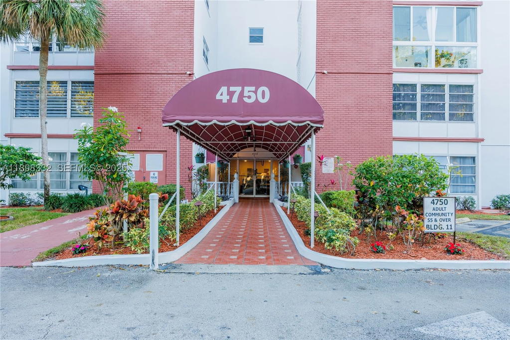 Real estate property located at 4750 22nd Ct #211, Broward, Castle Apartments 11 Cond, Lauderhill, FL