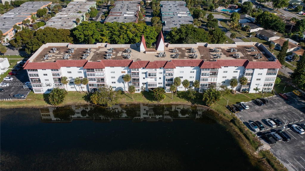 Real estate property located at 4750 22nd Ct #211, Broward, Castle Apartments 11 Cond, Lauderhill, FL