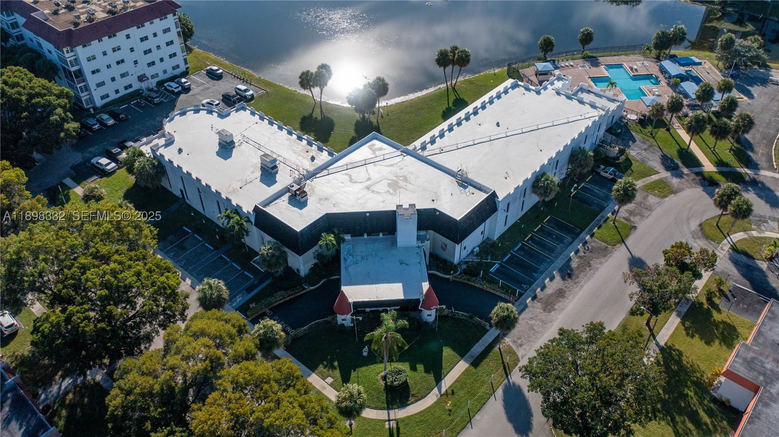 Real estate property located at 4750 22nd Ct #211, Broward, Castle Apartments 11 Cond, Lauderhill, FL