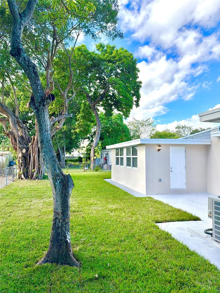 Real estate property located at 124 Harvard Rd, Broward, Miami Gardens Comm Sec, West Park, FL