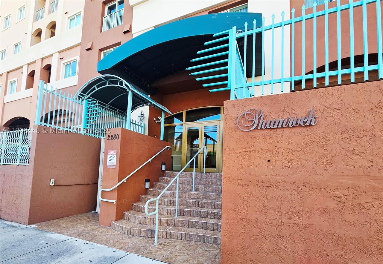 Real estate property located at 2280 32nd Ave #511, Miami-dade, Shamrock By The Gables, Miami, FL