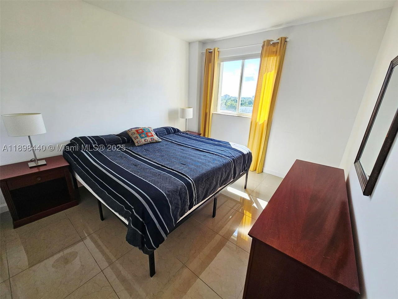 Real estate property located at 2280 32nd Ave #511, Miami-dade, Shamrock By The Gables, Miami, FL