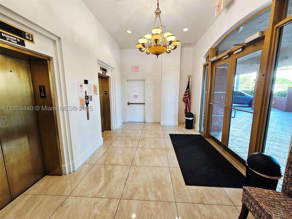 Real estate property located at 2280 32nd Ave #511, Miami-dade, Shamrock By The Gables, Miami, FL