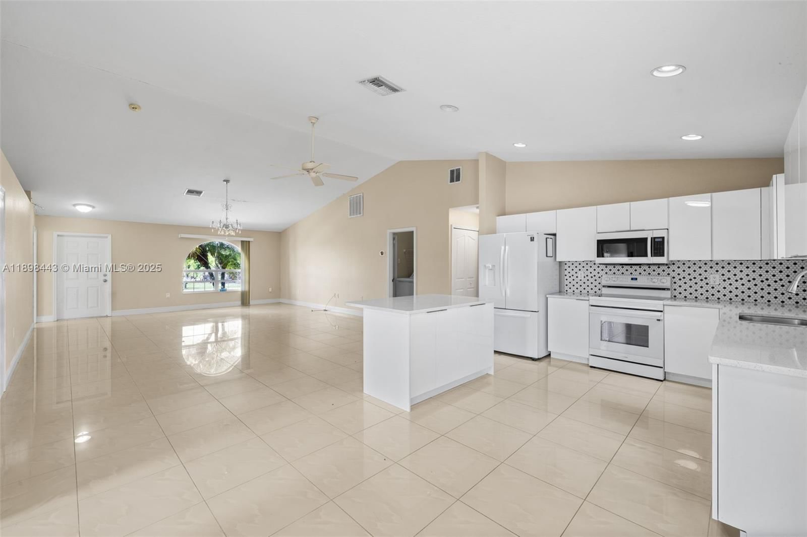 Real estate property located at 3206 8th ST SW, Lee, Lehigh Acres, Lehigh Acres, FL