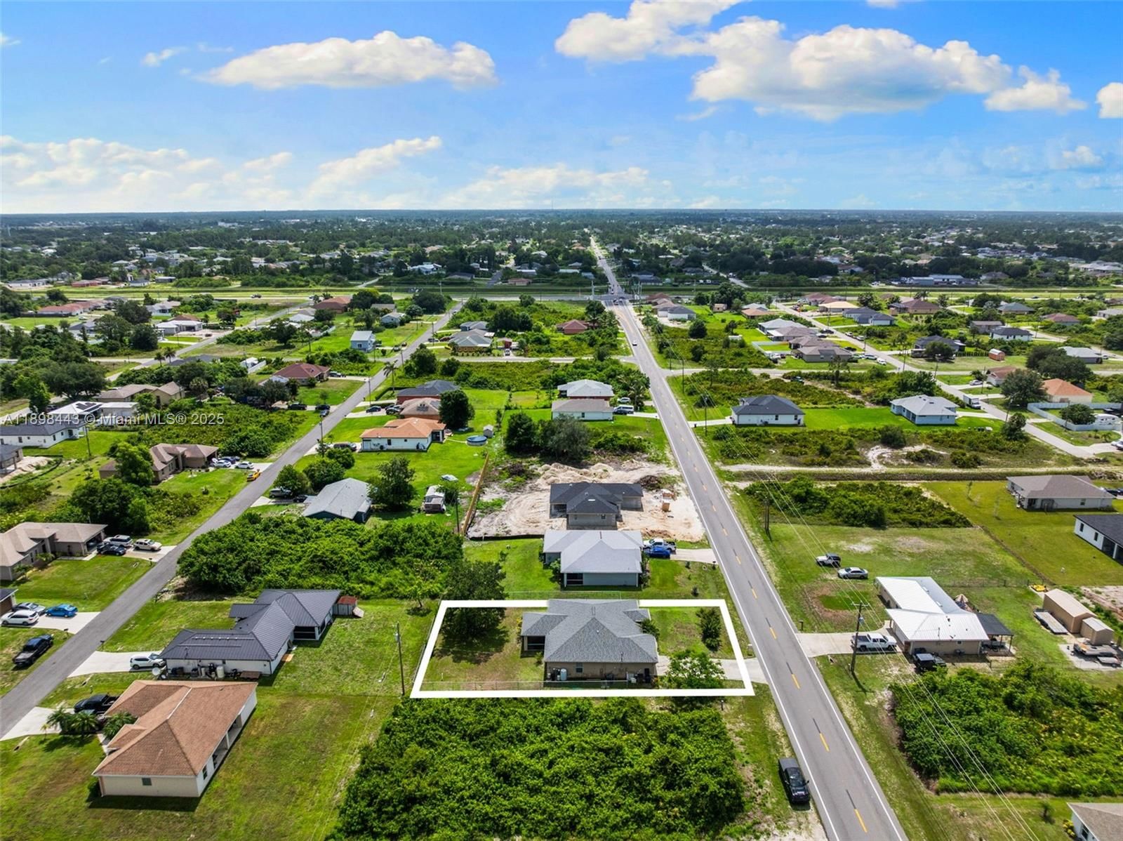 Real estate property located at 3206 8th ST SW, Lee, Lehigh Acres, Lehigh Acres, FL