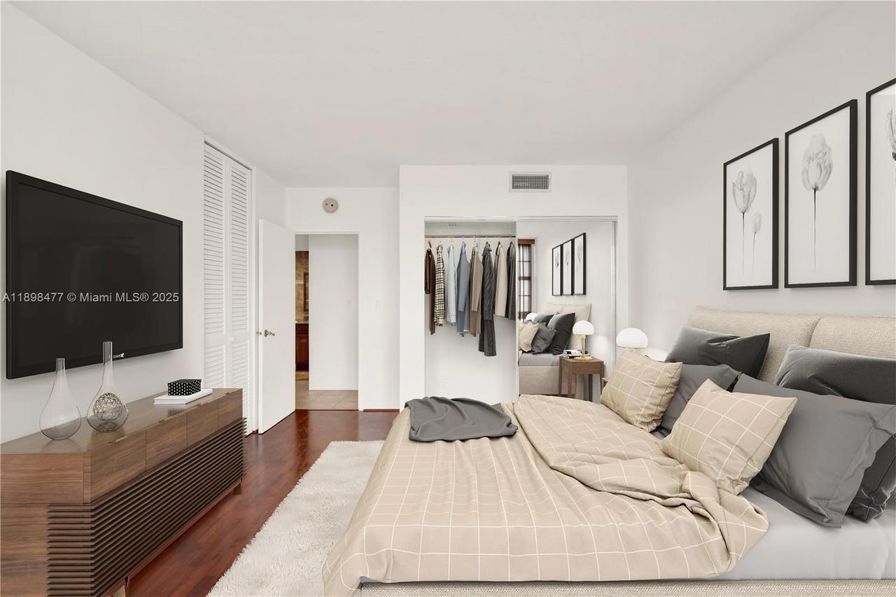 Real estate property located at 2451 Brickell Ave #6N, Miami-dade, Brickell Townhouse Condo, Miami, FL