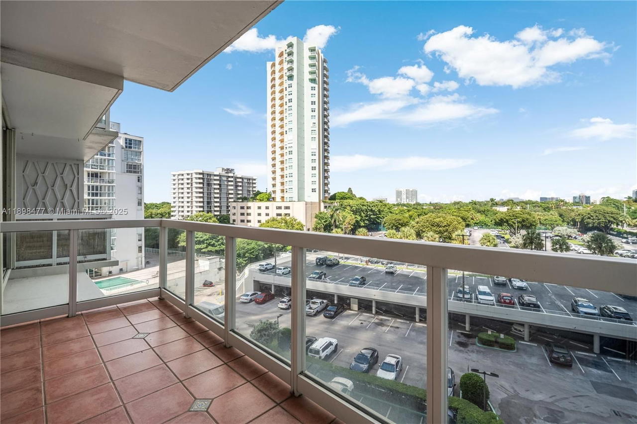 Real estate property located at 2451 Brickell Ave #6N, Miami-dade, Brickell Townhouse Condo, Miami, FL
