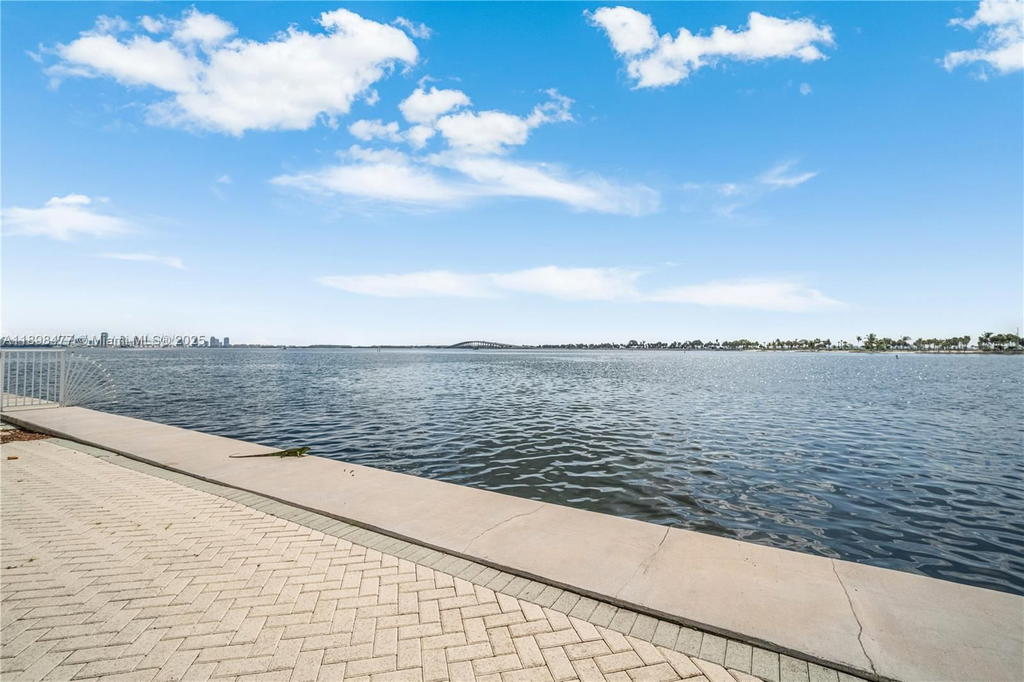 Real estate property located at 2451 Brickell Ave #6N, Miami-dade, Brickell Townhouse Condo, Miami, FL