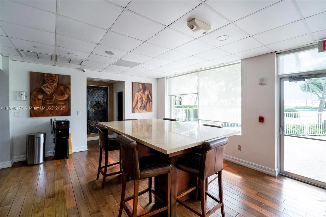 Real estate property located at 2451 Brickell Ave #6N, Miami-dade, Brickell Townhouse Condo, Miami, FL