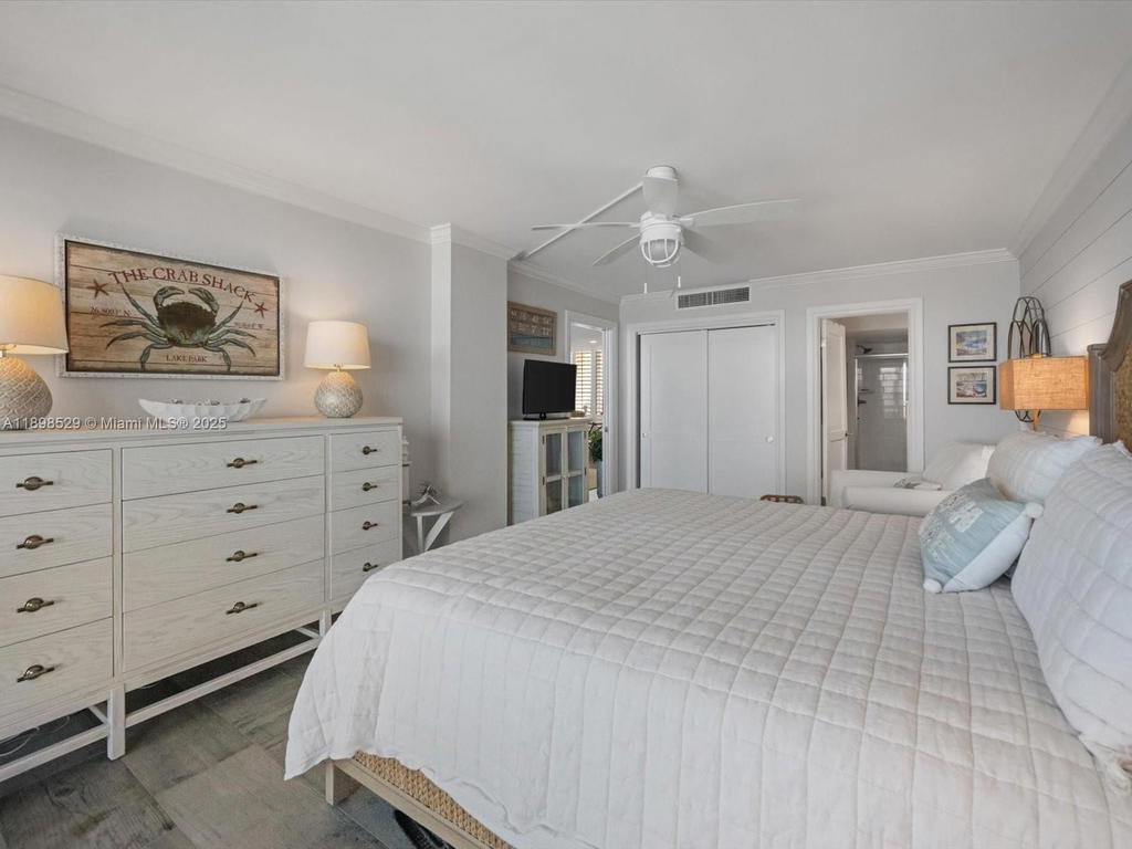 Real estate property located at 136 Lakeshore Dr PH-13, Palm Beach, Old Port Cove Condo Two, North Palm Beach, FL