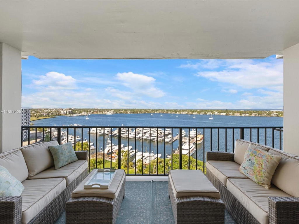 Real estate property located at 136 Lakeshore Dr PH-13, Palm Beach, Old Port Cove Condo Two, North Palm Beach, FL