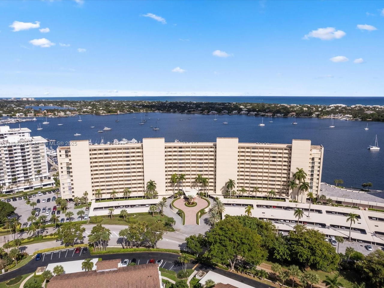 Real estate property located at 136 Lakeshore Dr PH-13, Palm Beach, Old Port Cove Condo Two, North Palm Beach, FL