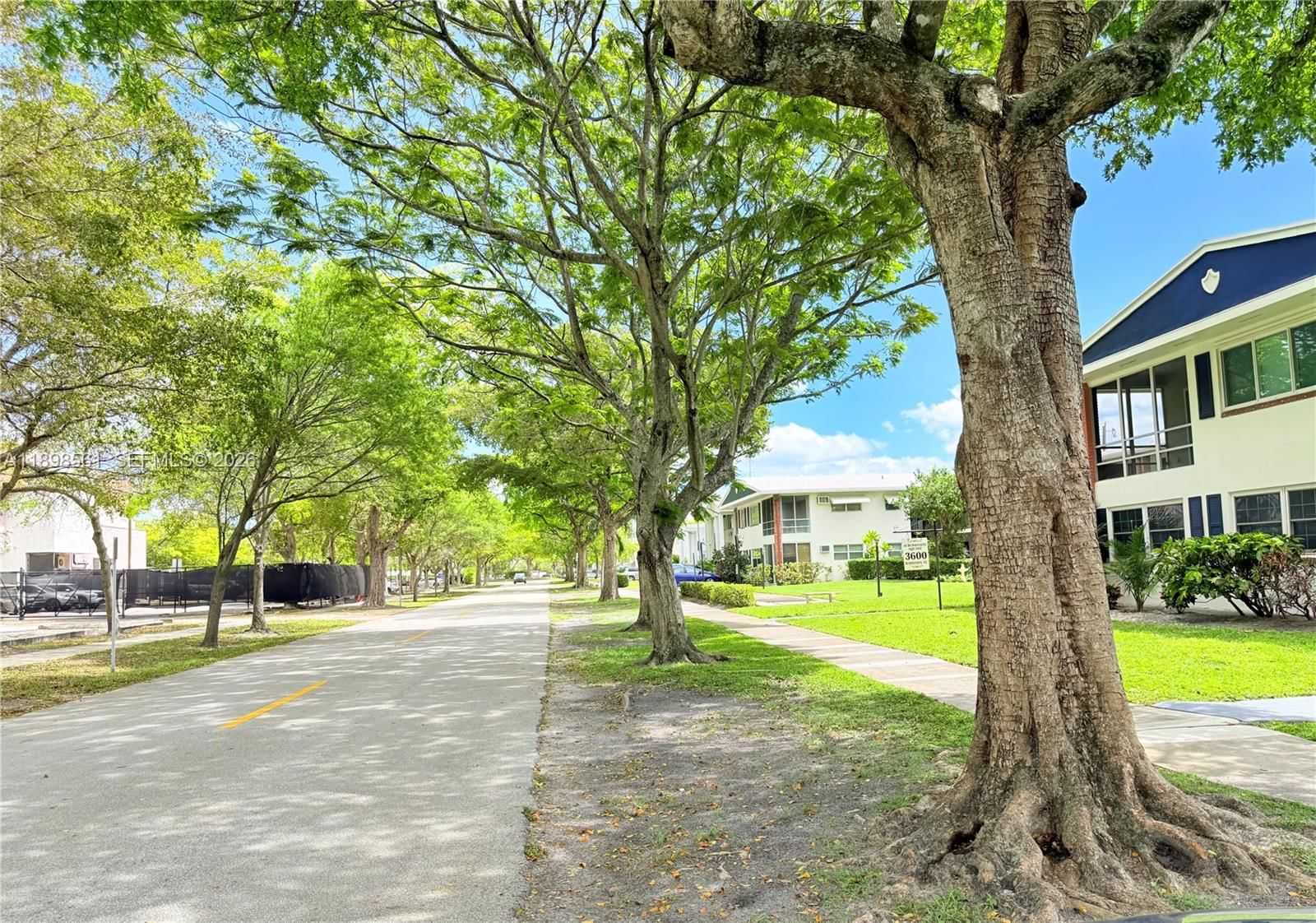 Real estate property located at 3600 Harrison St #16B, Broward, Suburbanite Square I Co-o, Hollywood, FL