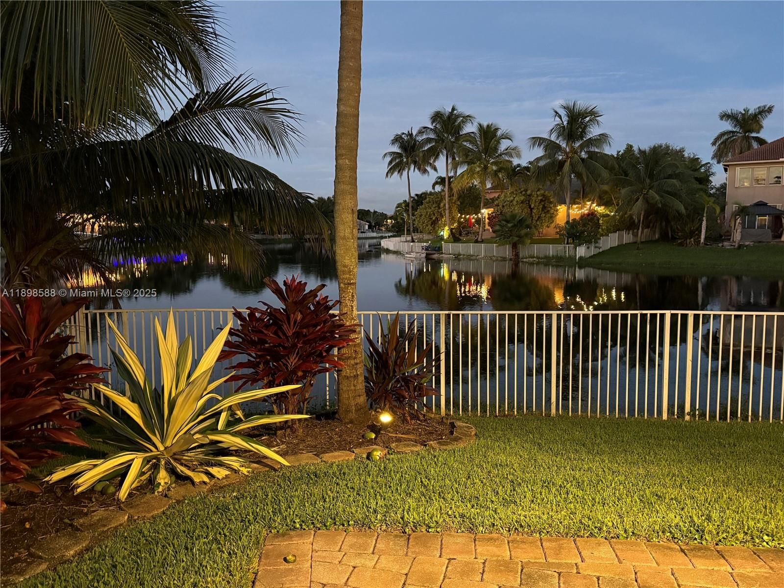 Real estate property located at 2929 134th Ave, Broward, Pod 10 At Monarch Lakes, Miramar, FL