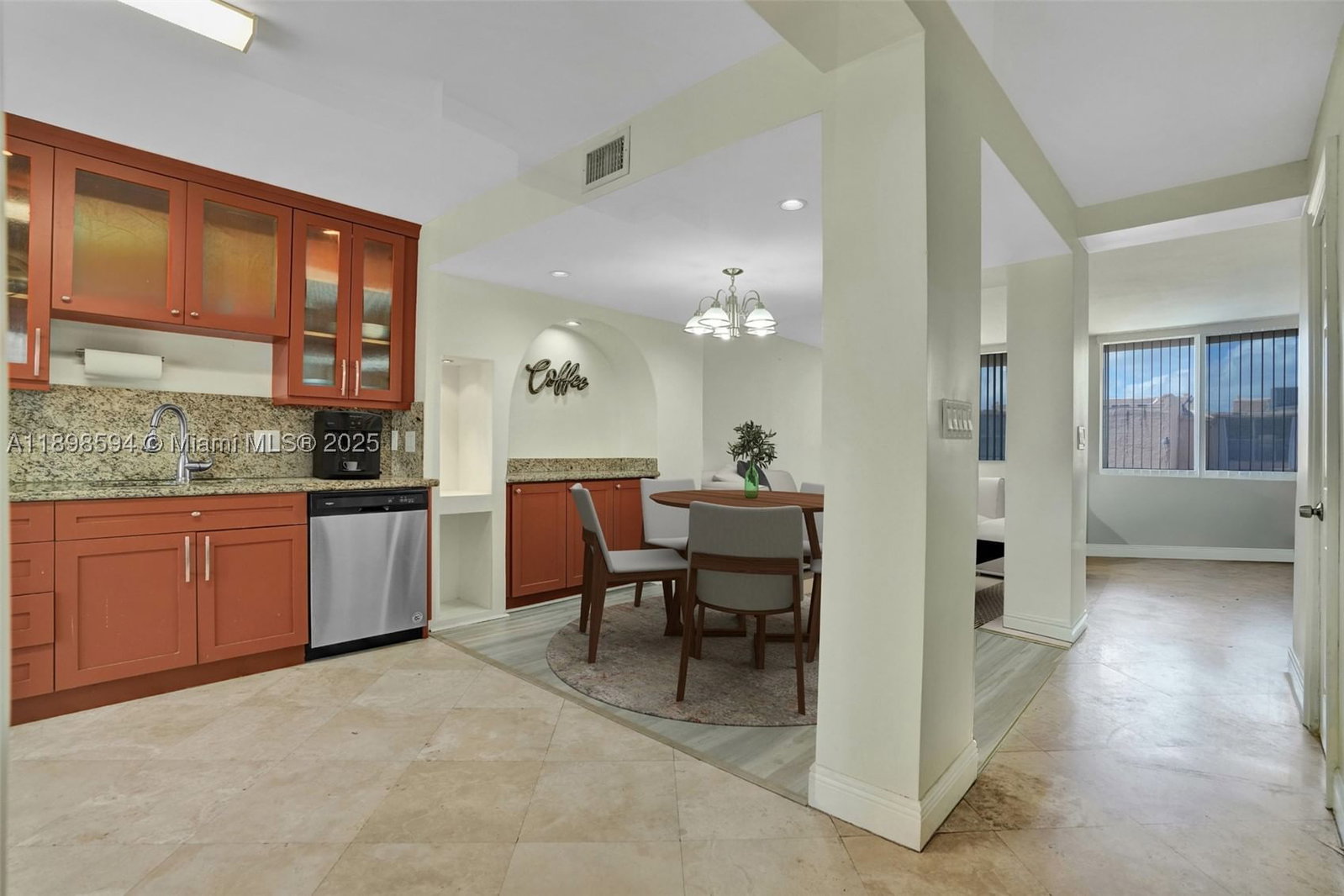 Real estate property located at 4350 11th Ct #62, Miami-dade, Mango Hill Condo No 2, Hialeah, FL