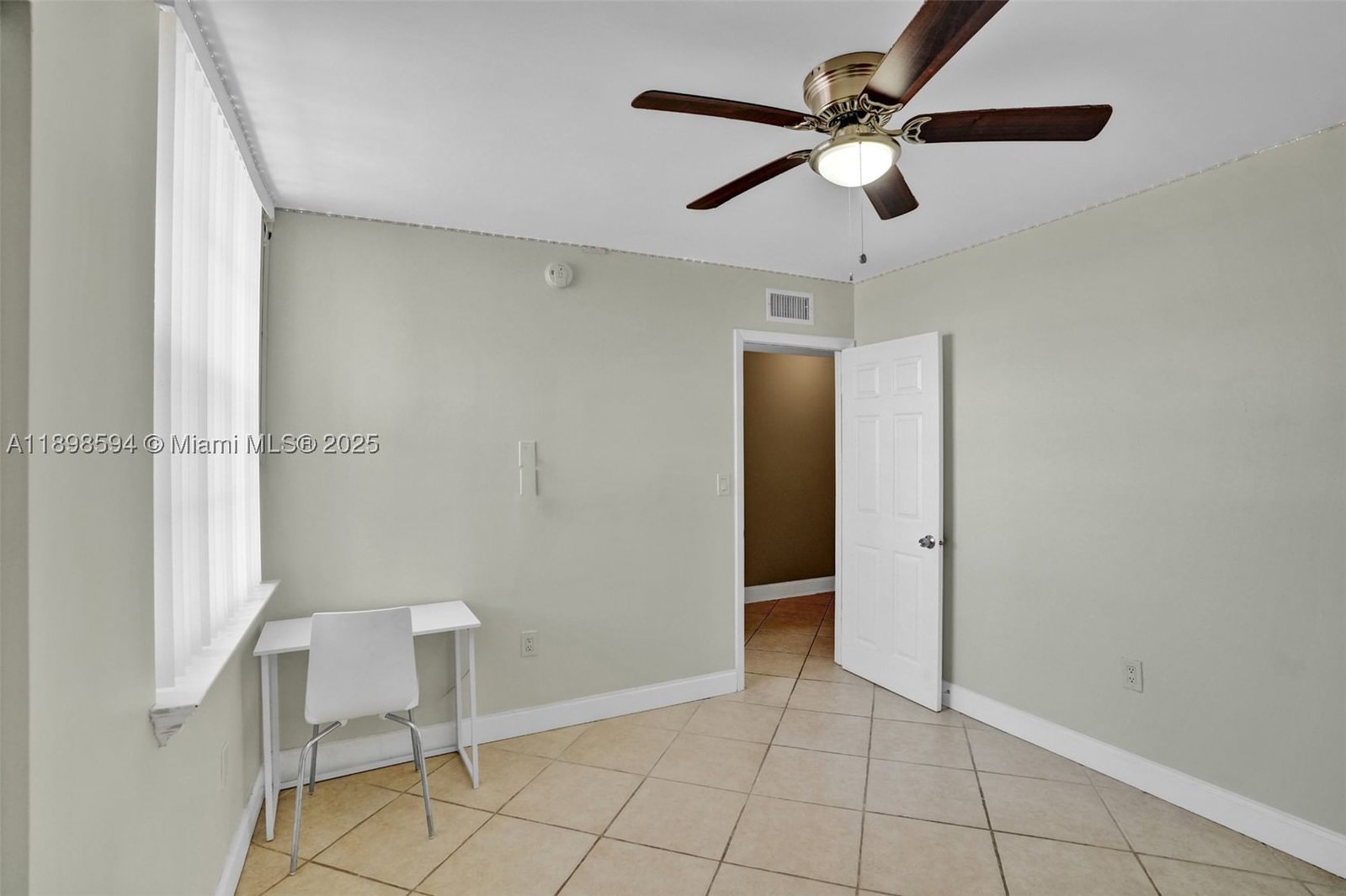 Real estate property located at 4350 11th Ct #62, Miami-dade, Mango Hill Condo No 2, Hialeah, FL