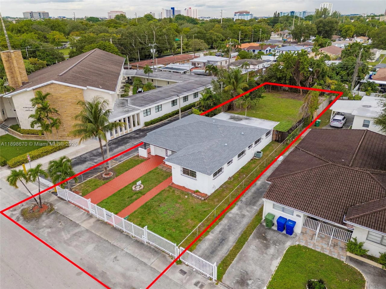 Real estate property located at 5271 1st St, Miami-dade, Map Of Fifteen Lots A, Miami, FL