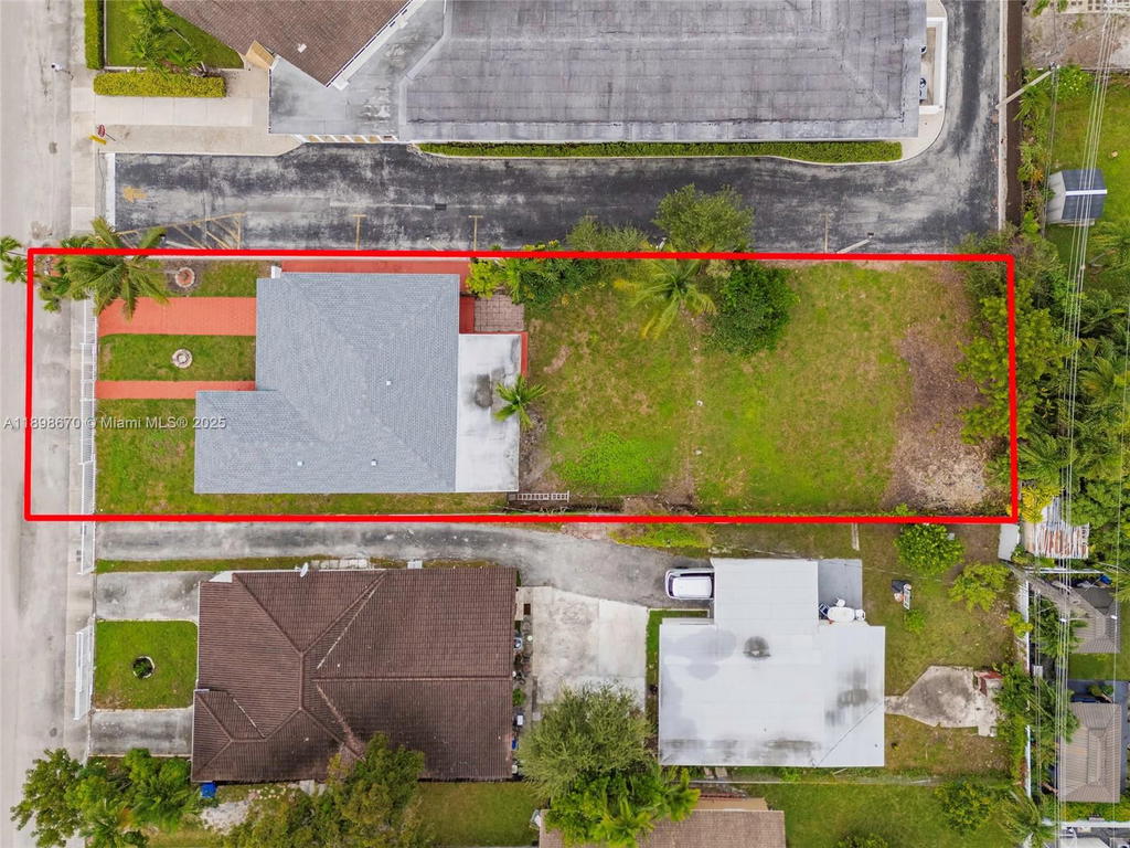 Real estate property located at 5271 1st St, Miami-dade, Map Of Fifteen Lots A, Miami, FL