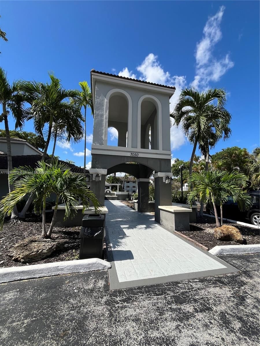 Real estate property located at 7090 179th St #102, Miami-dade, Villa Bellini Condo, Hialeah, FL