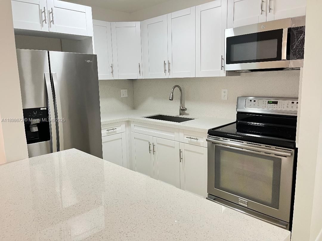 Real estate property located at 7090 179th St #102, Miami-dade, Villa Bellini Condo, Hialeah, FL