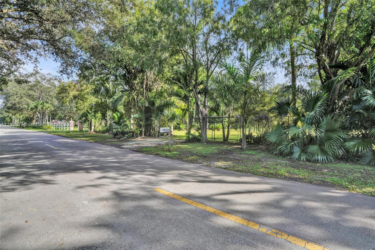 Real estate property located at 14270 20th Street, Broward, Fla Fruit Lands Co, Davie, FL
