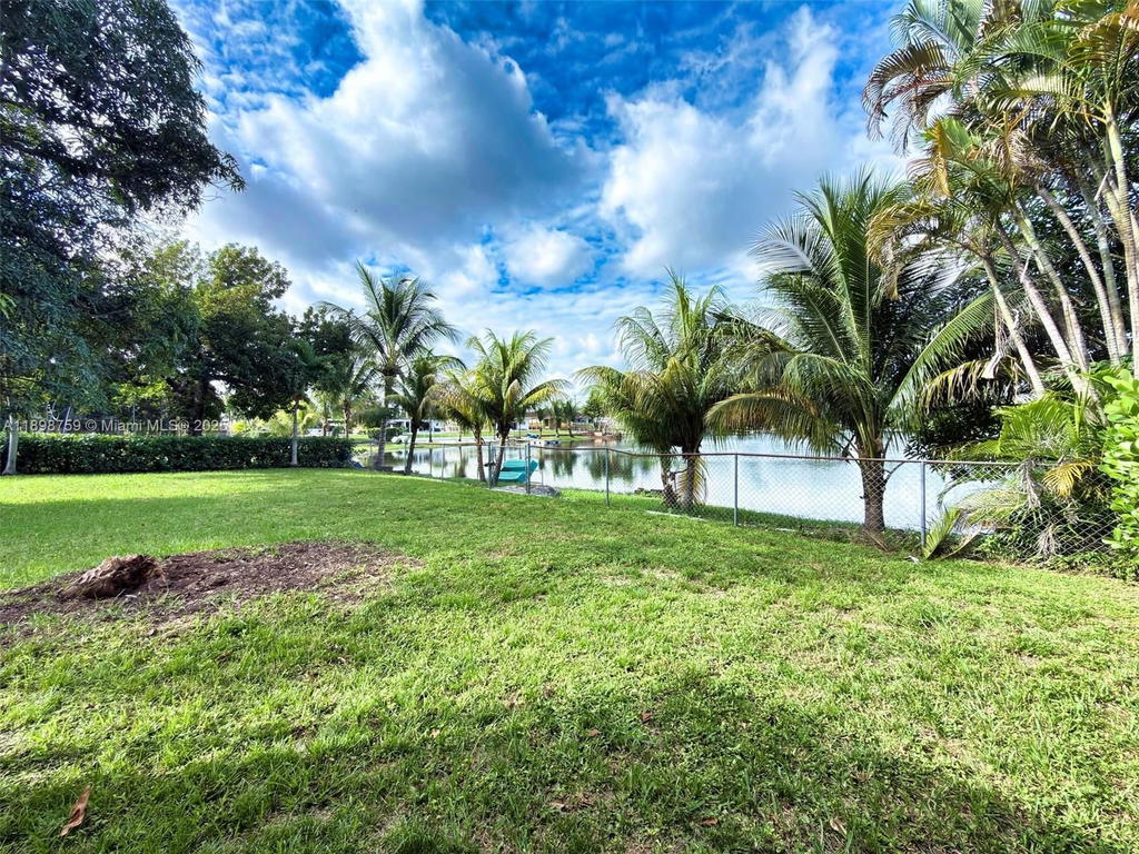 Real estate property located at 6340 14th Ave, Miami-dade, Westhaven Heights 1st Add, Hialeah, FL