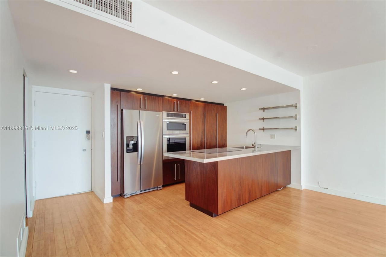 Real estate property located at 5 Island Ave #4E, Miami-dade, Island Terrace Condo, Miami Beach, FL