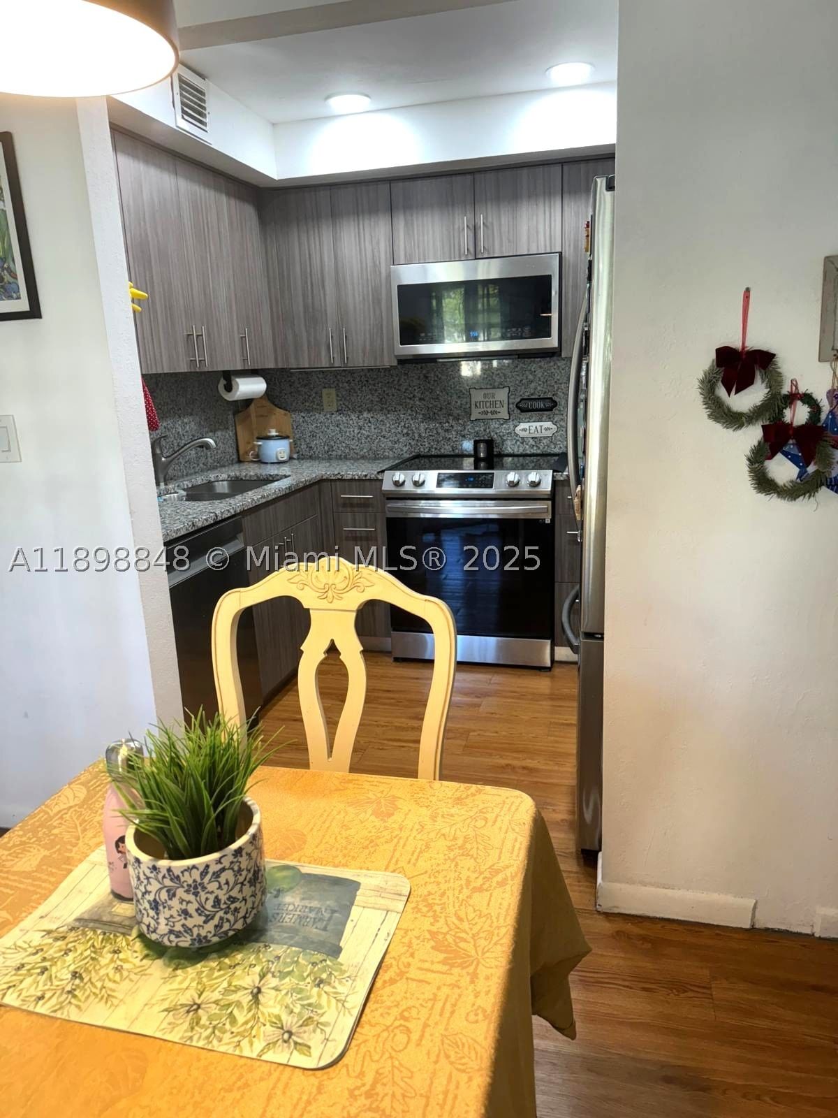 Real estate property located at 9030 125th Ave E210, Miami-dade, Kenland Bend South Condo, Miami, FL