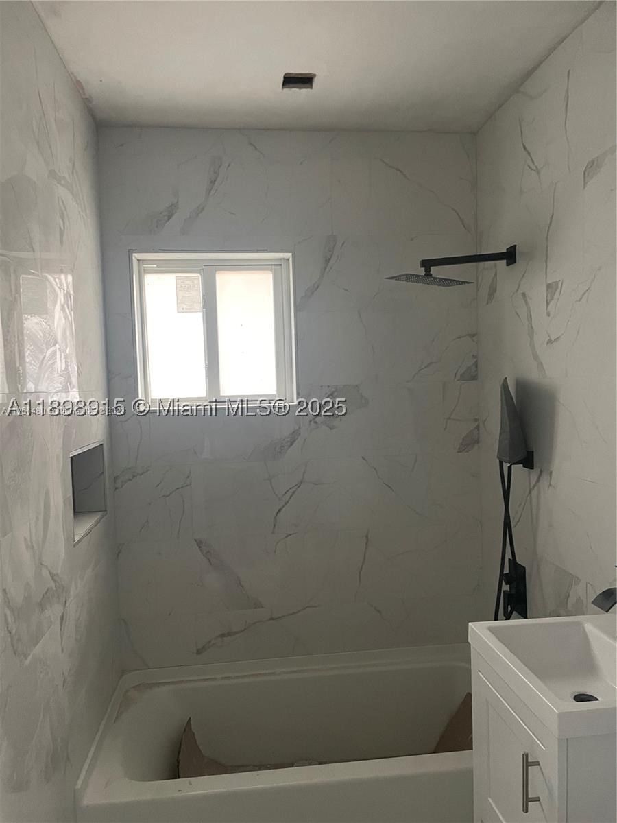 Real estate property located at 1230 148th St, Miami-dade, Arch Creeks Estates, Miami, FL