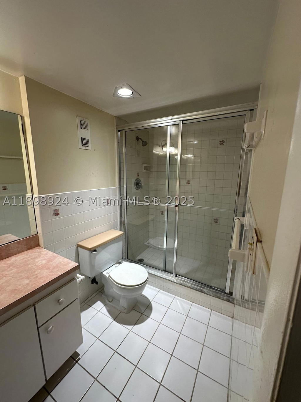Real estate property located at 2051 46th Ave F102, Broward, Newport At Lauderhill Con, Lauderhill, FL
