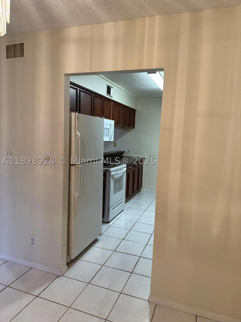 Real estate property located at 2051 46th Ave F102, Broward, Newport At Lauderhill Con, Lauderhill, FL