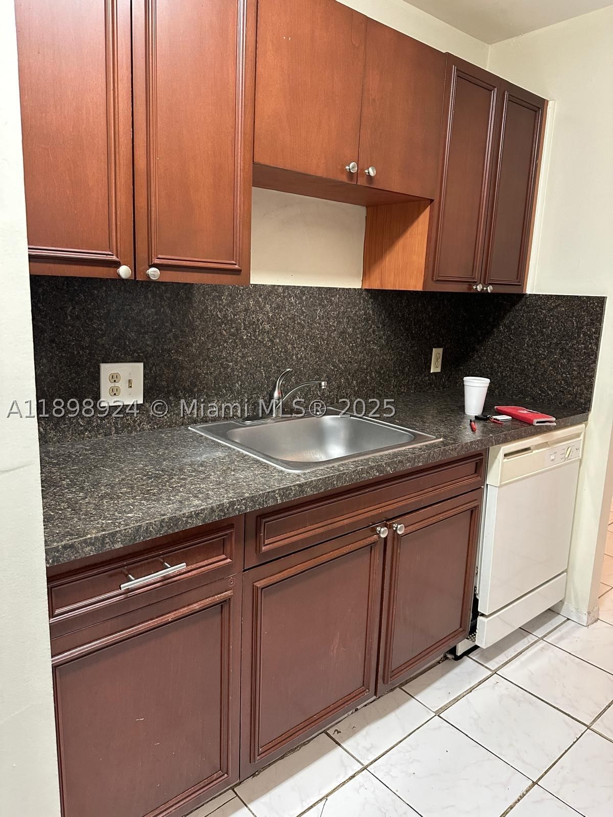 Real estate property located at 2051 46th Ave F102, Broward, Newport At Lauderhill Con, Lauderhill, FL