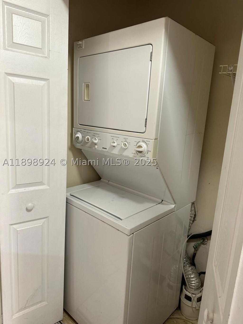 Real estate property located at 2051 46th Ave F102, Broward, Newport At Lauderhill Con, Lauderhill, FL
