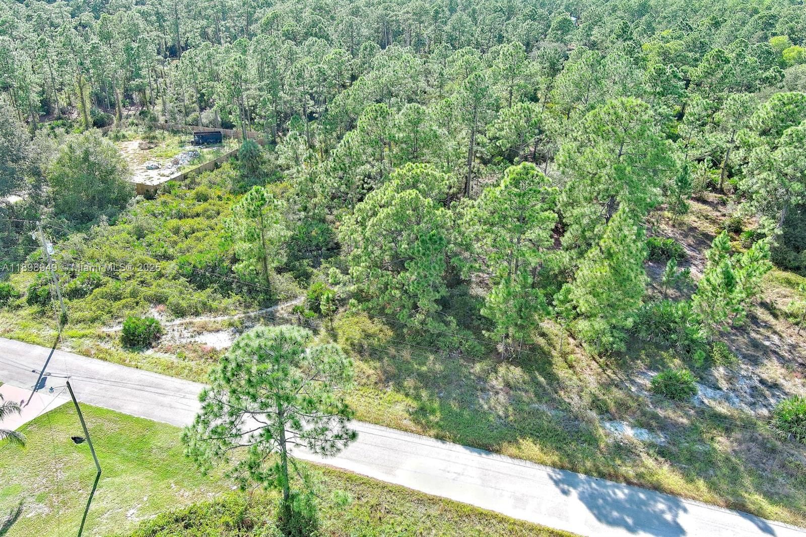 Real estate property located at 1221 Wellington Ave, Lee, Lehigh Acres, Lehigh Acres, FL