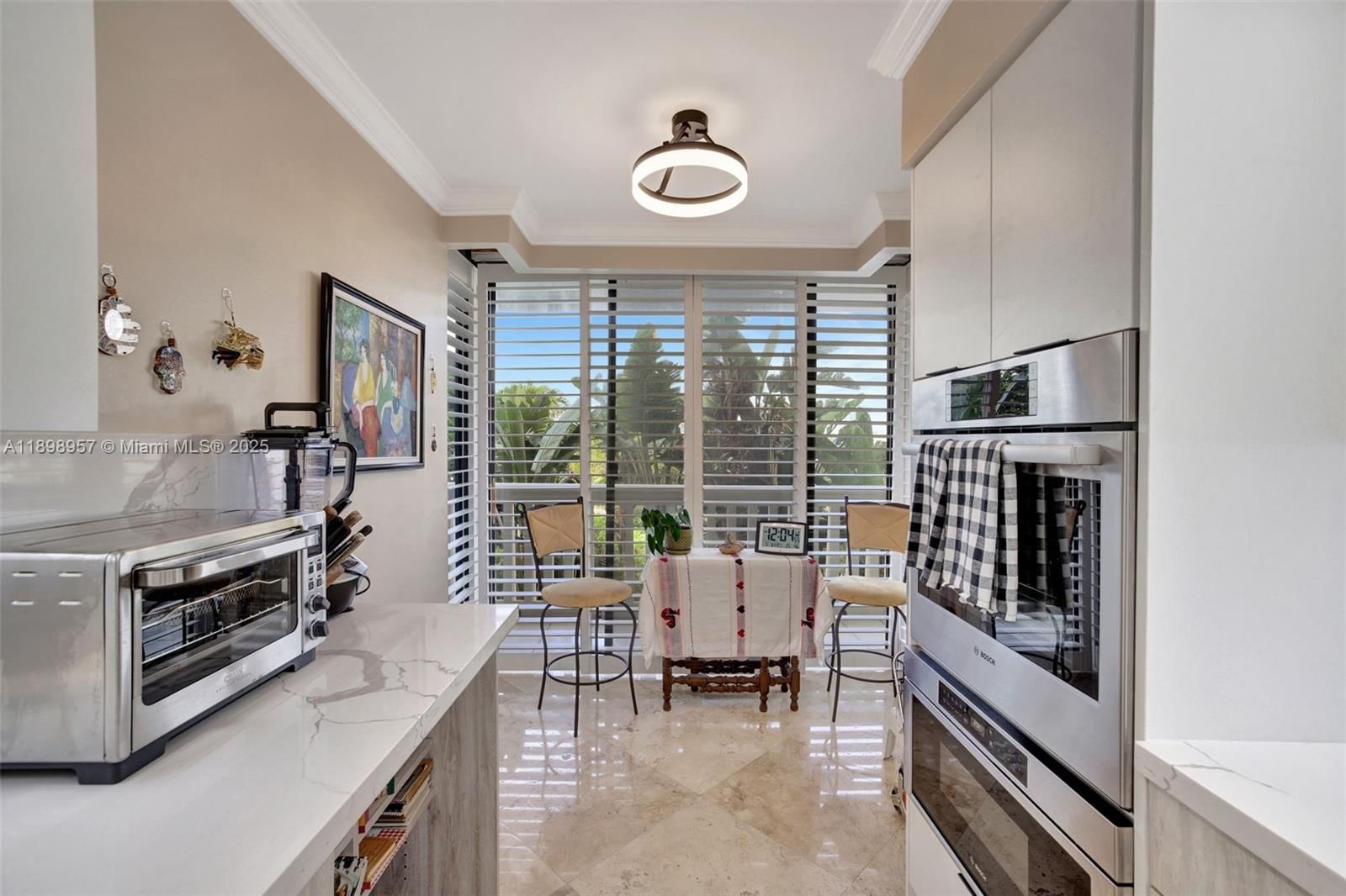 Real estate property located at 1000 ISLAND Blvd #302, Miami-dade, Williams Island, Aventura, FL