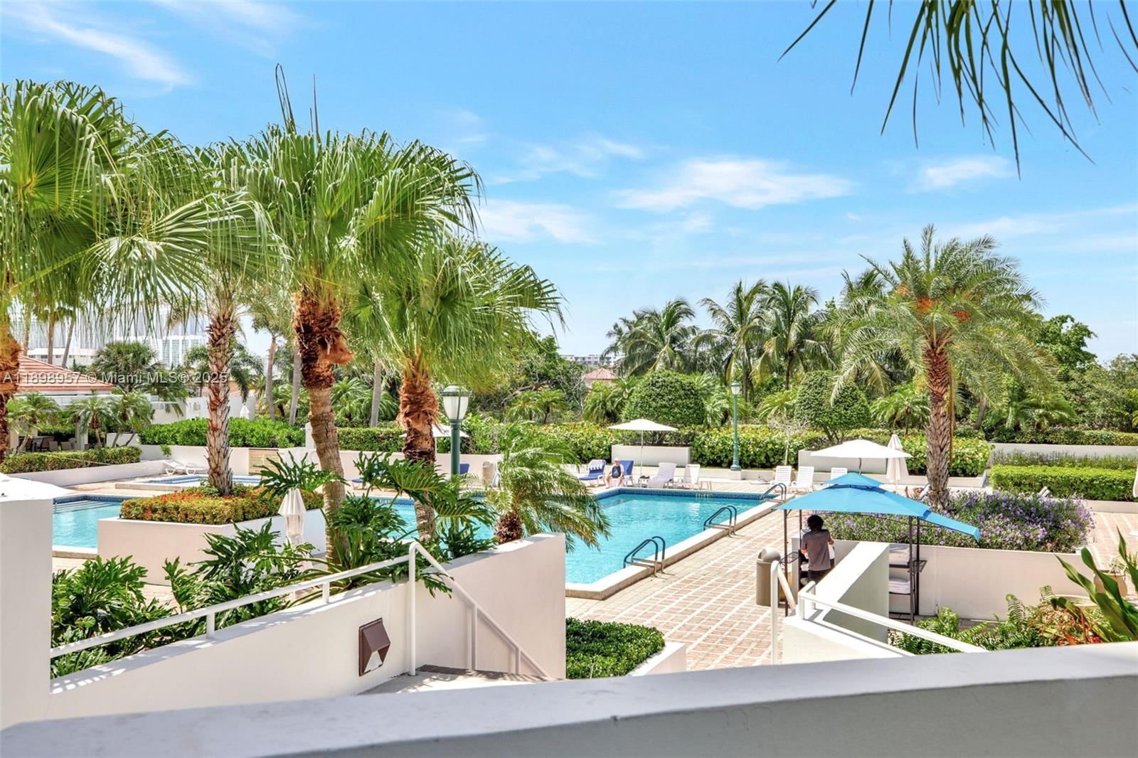 Real estate property located at 1000 ISLAND Blvd #302, Miami-dade, Williams Island, Aventura, FL