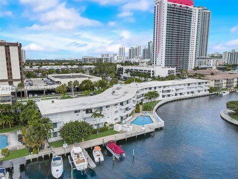 Real estate property located at 2500 Diana Dr #305, Broward, Islander Co-op, Hallandale Beach, FL