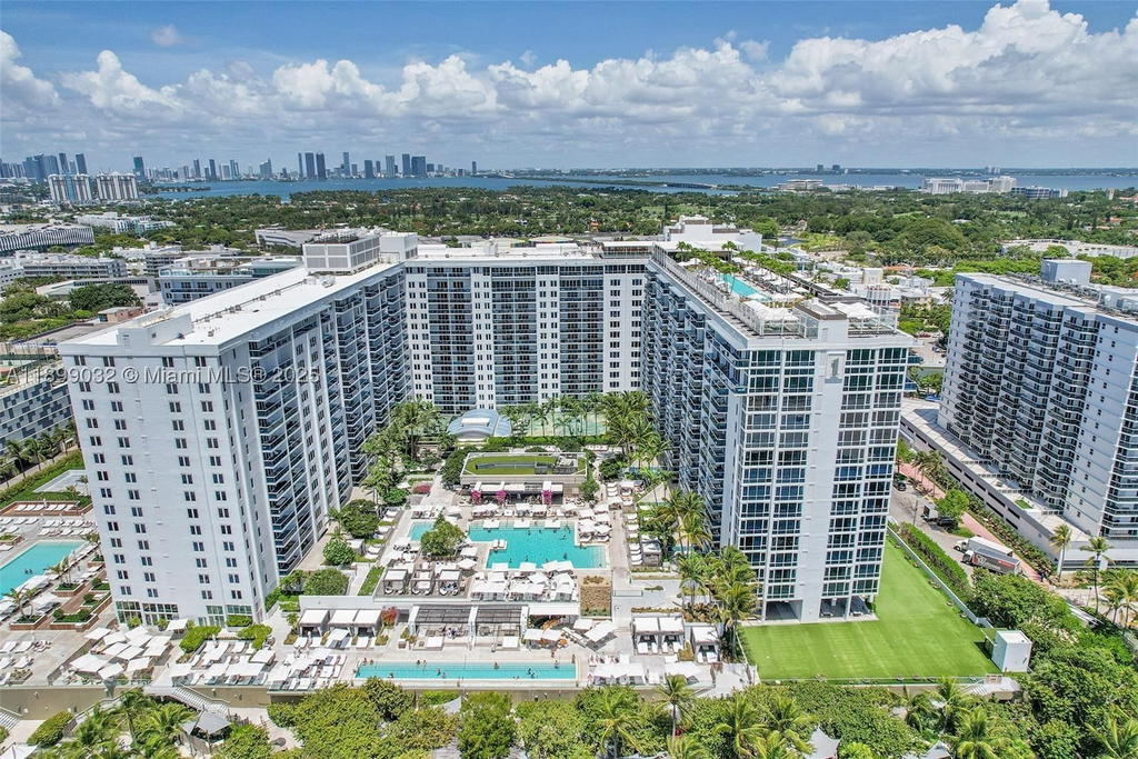 Real estate property located at 2301 Collins Ave #736, Miami-dade, Roney Palace Condo, Miami Beach, FL