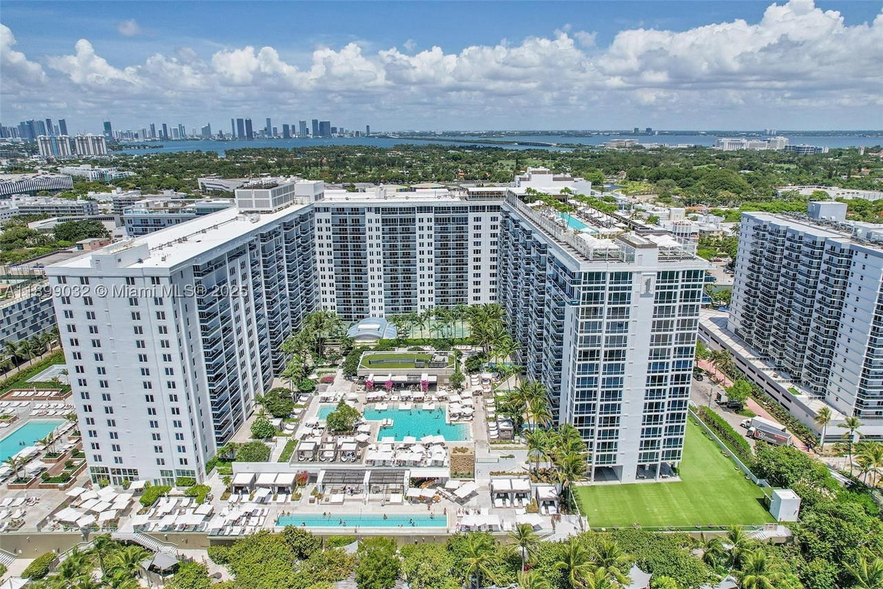 Real estate property located at 2301 Collins Ave #736, Miami-dade, Roney Palace Condo, Miami Beach, FL