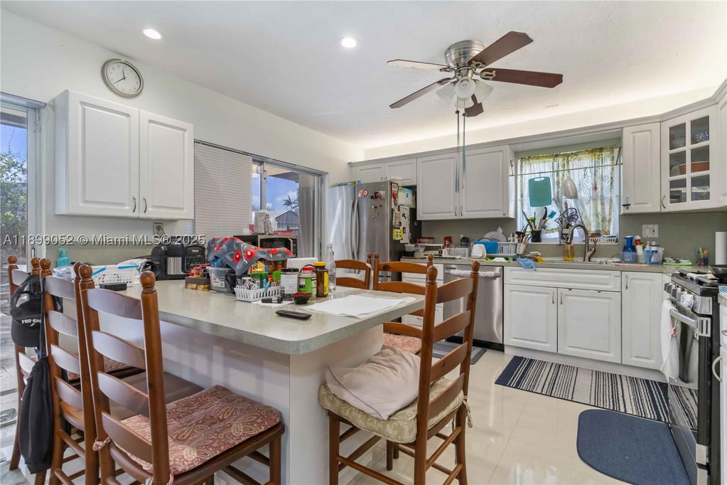 Real estate property located at 12410 106th Ter, Miami-dade, Devon Aire Estates Sec 2, Miami, FL