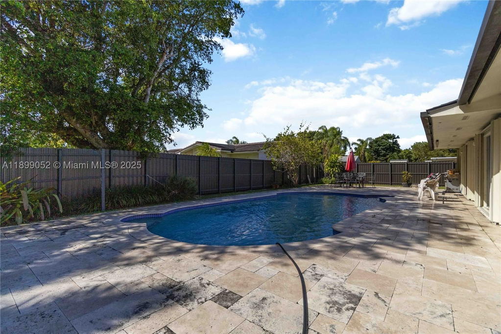 Real estate property located at 12410 106th Ter, Miami-dade, Devon Aire Estates Sec 2, Miami, FL