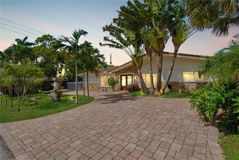 Real estate property located at 3901 25th Ave, Broward, Venetian Isles 2nd Sec, Lighthouse Point, FL