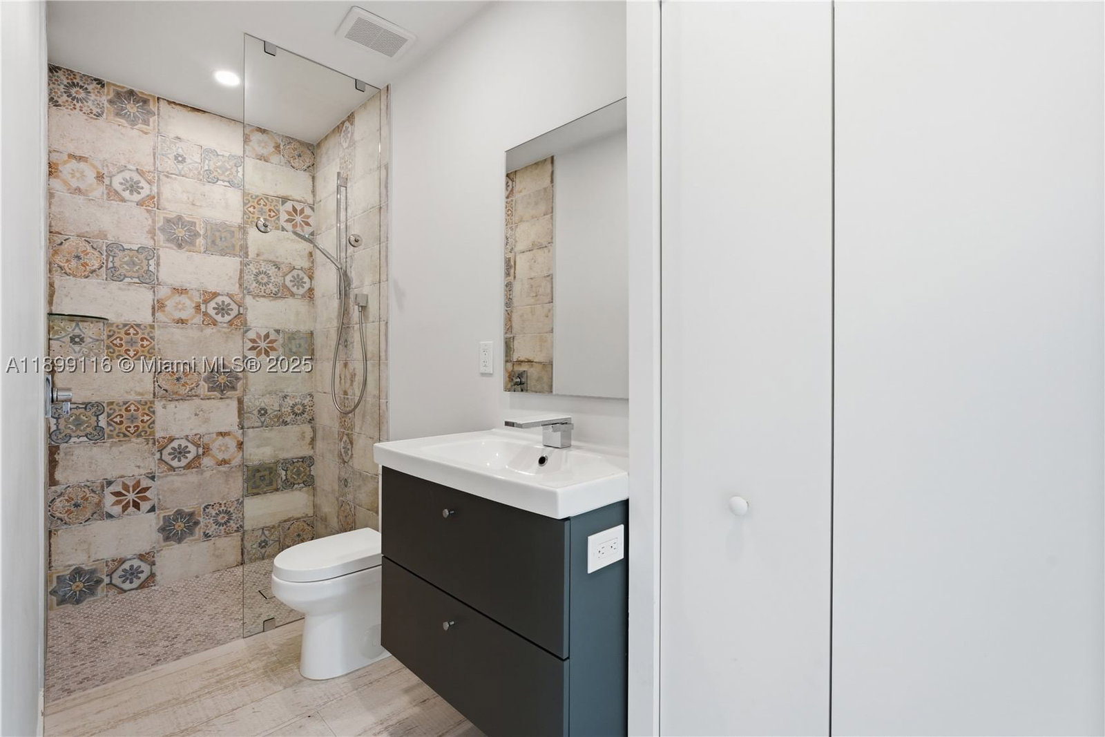 Real estate property located at 3901 25th Ave, Broward, Venetian Isles 2nd Sec, Lighthouse Point, FL