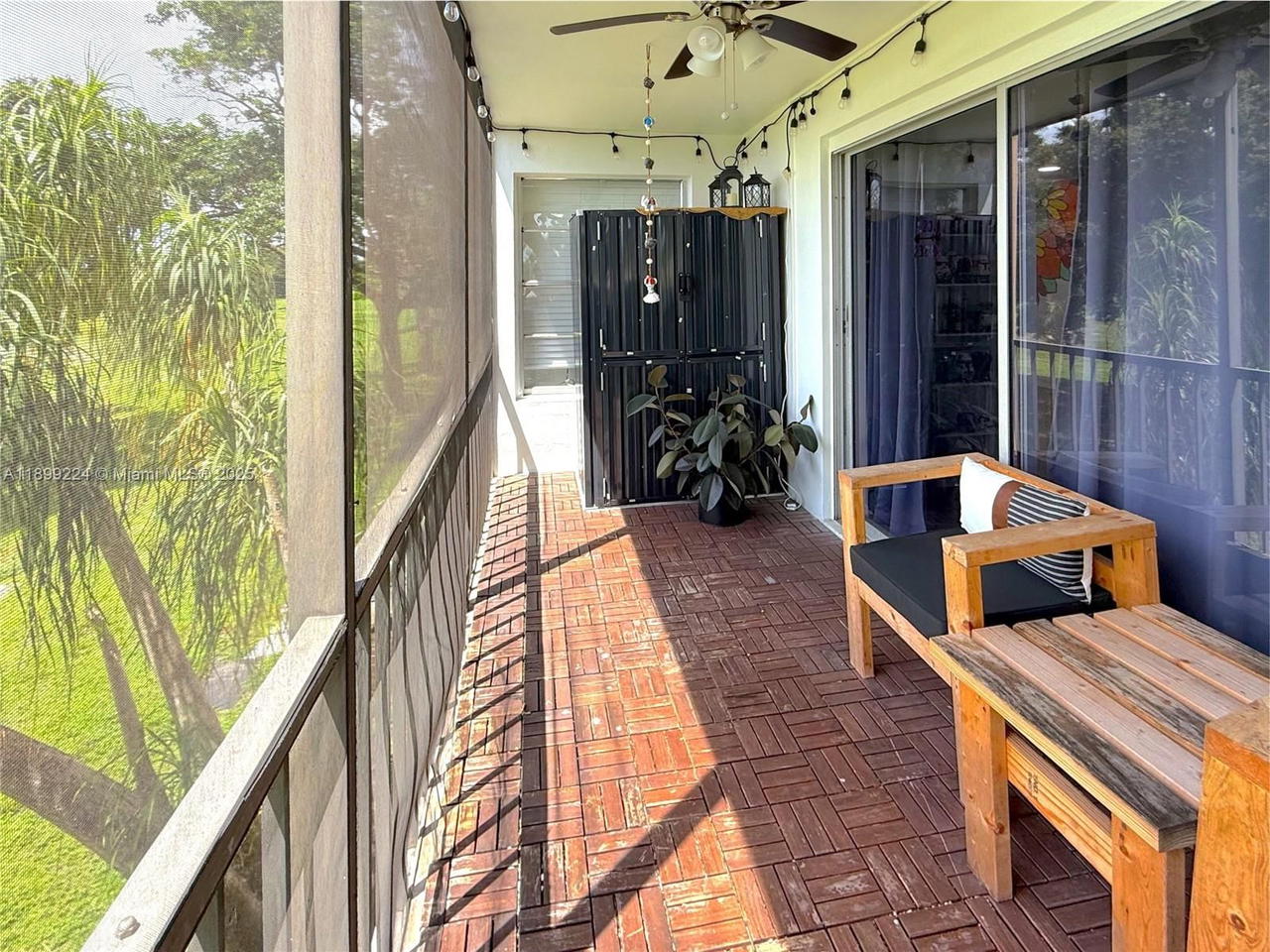 Real estate property located at 4160 Inverrary Dr #212, Broward, Manors Of Inverrary I-5, Lauderhill, FL